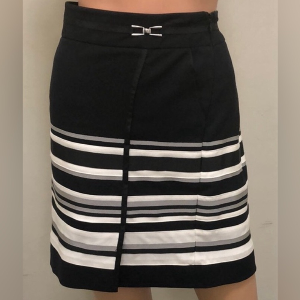 A 17 inches black &white skirt